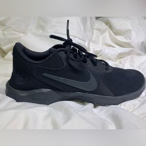 Nike Flex Experience Shoes Men’s size 7||not worn